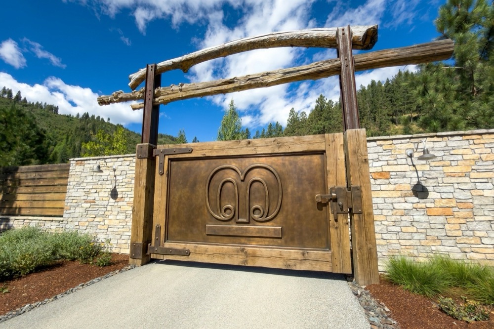 Gate Bronze Timber