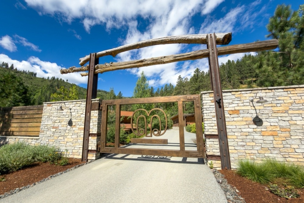 Gate Bronze Hollow
