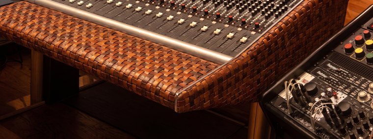 U-woven-leather-2